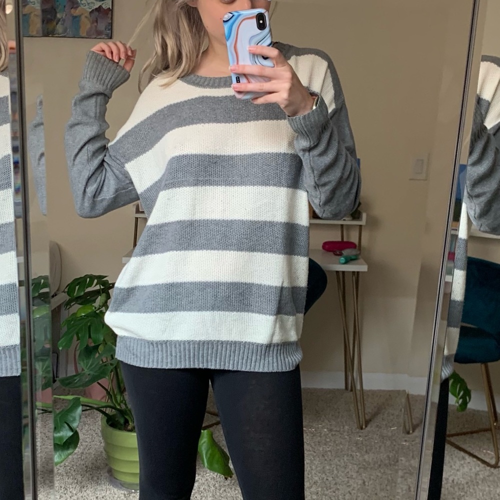 Forever 21 Gray/White Striped Sweater